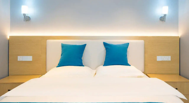 Четырёхместный люкс Standard с видом на город Апарт-отель Fengyuan Hotel