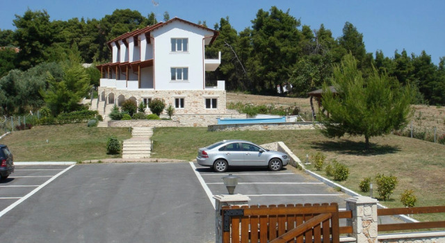 Nirvana Resort Guest House, Book Guesthouse Paliouri Kassandria, near Xenia Beach
