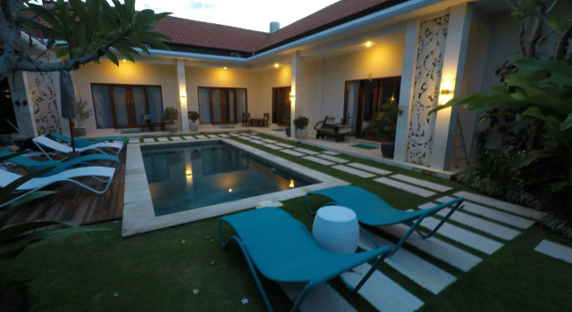 Гостевой Дом WaterBorn Bali, Забронировать Гостевой дом Отели провинции Бали с завтраком, Завтраки