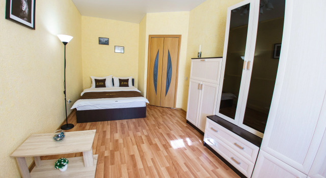 InnDays Apartments Oktyabryskaya 221/3 Apartments, Prenota Appartamento Hotel a Central Russia con parcheggio, Parcheggio