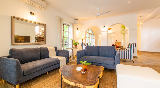 Pruthvi Villa 5BHK, Rezerwuj Willa Hotele w North Goa z parkingiem, Parking