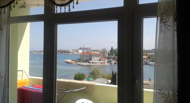 Gostevyye Nomera Omega-Plyazh Apartment hotel, Book Condo Hotel Sevastopol 