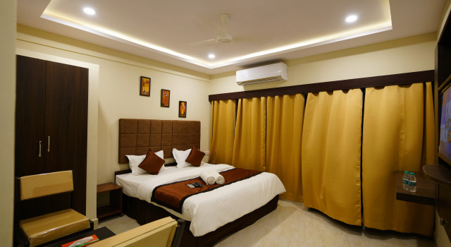 Двухместный номер Deluxe с балконом New Hotel Suhail