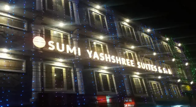 Отель Sumi Yashshree Suites & Spa, Забронировать Курортный отель Отели Дарджилинг 4 звезды, рядом с Храм Махакал Мандир, 4*