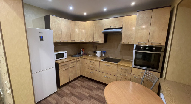 Uyut Flat, Rezerwuj Apartament Hotele w Republika Komi z parkingiem, Parking