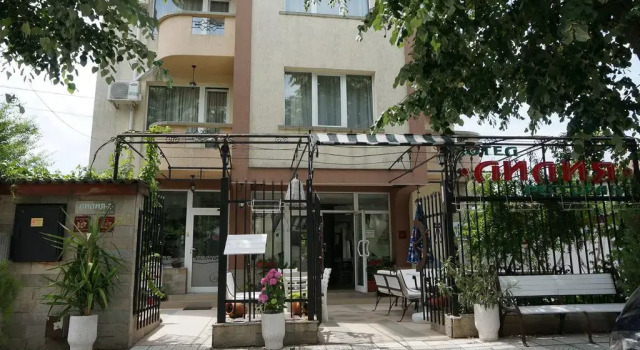 Отель Lilia 2