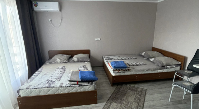 Habitación cuádruple Estándar Astoriya Guest Hotel
