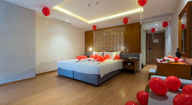 Люкс Premium с балконом и с красивым видом из окна Les Cham Hotel