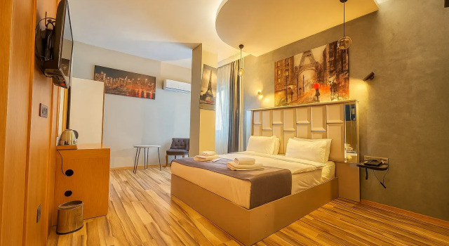 Standardní Dvoulůžkový s manželskou postelí pokoj Monezza Hotel