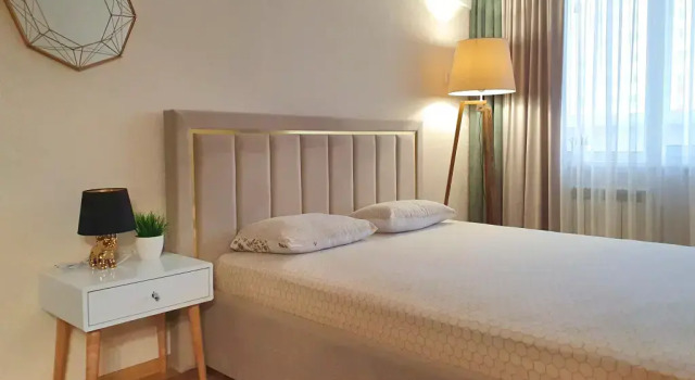 Квартира Виталий HouseRent Двухкомнатная по пр. Строителей, 80