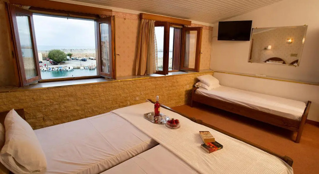 Трёхместный номер Standard с видом на море Мини-отель Faros Beach