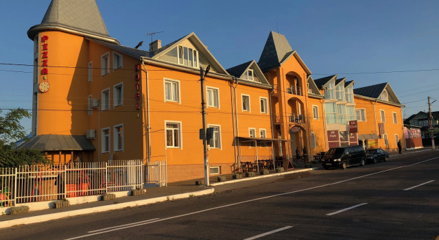 Stara Banya Hotel, Buchen Sie Hotel Kizman Chernivtsi Oblast