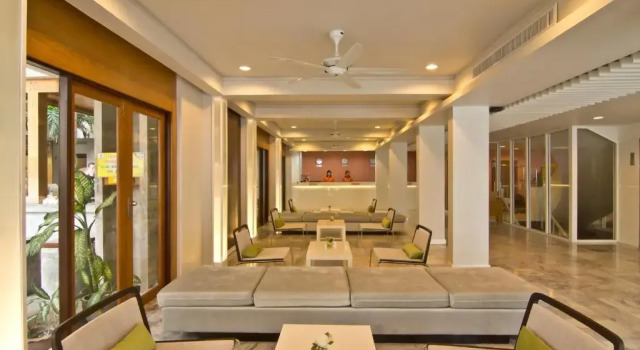 Отель Sunshine Hotel & Residences