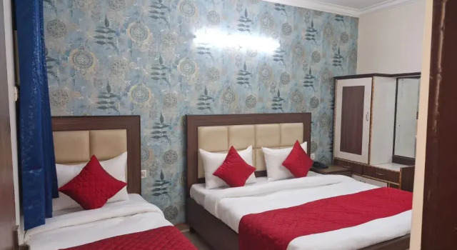Трёхместный номер Superior Отель Airport Mayank Residency
