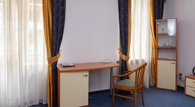 Suite i balkonem Olimp Hotel