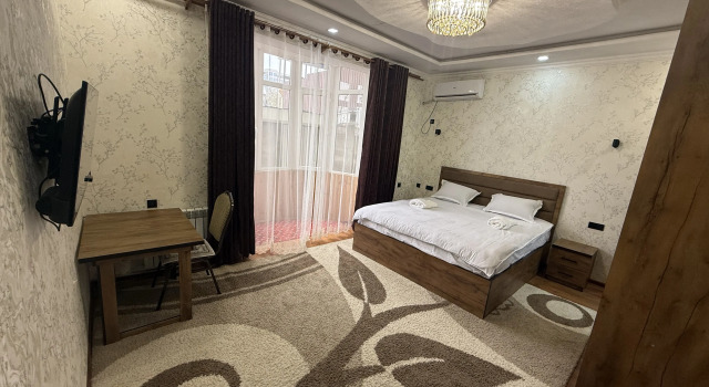 Standard- dobbelt værelse med byudsigt Homely Guest House