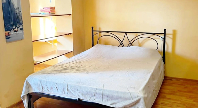 Apartamenty Na Ulitse Demyyana Bednogo Apartments, Prenota Appartamento Hotel a Tyumen Region con parcheggio, Parcheggio