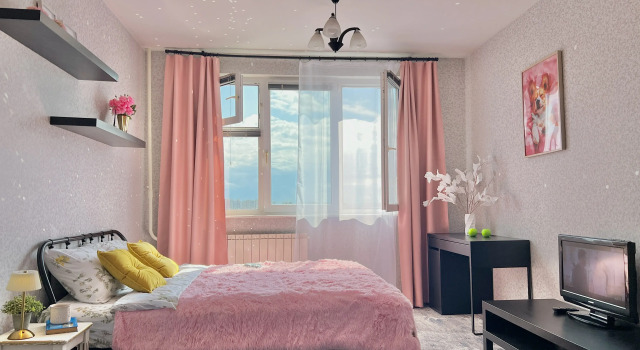 Dvuhkomnatnaya Uyutnaya Ryadom s RDKB i Centrom Mozga i Nejrotekhnologij PozhivyomTut Flat, Rezervovat Apartmán Hotely v UZAO Area s parkováním, Parkování