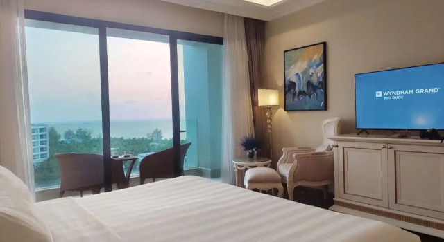Двухместный номер Deluxe с балконом и с видом на океан Wyndham Grand Phu Quoc