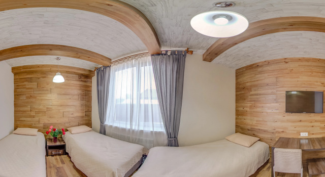 Трёхместный номер Comfort Hillside Karakol B&B