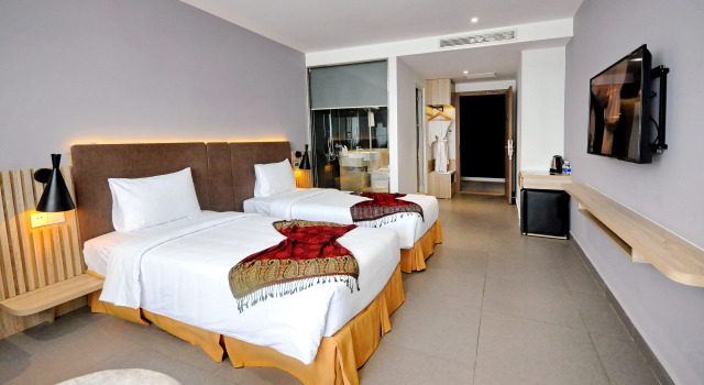 Четырёхместный семейный люкс с видом на город Anrizon Hotel Nha Trang