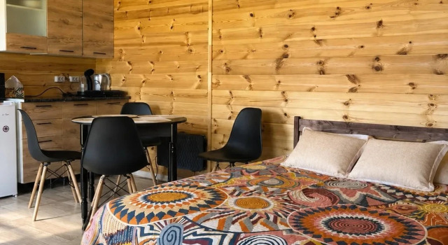 Четырёхместный полулюкс Comfort Гостевой дом Шулка