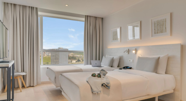 Трёхместный семейный люкс Premium Отель Pestana Tanger - City Center Hotel Suites & Apartments
