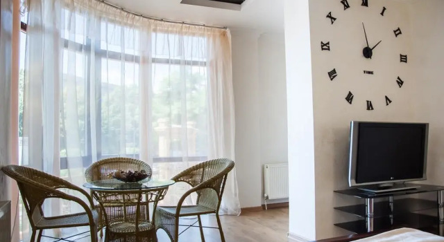 Апартаменты с 2 комнатами с балконом и с красивым видом из окна Arcadia New Apartments