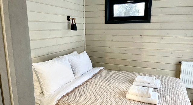 Dom Dlya 4-Kh S Vidom Na Ozero Guest House, Prenota Affittacamere Hotel a Carelia con parcheggio, Parcheggio