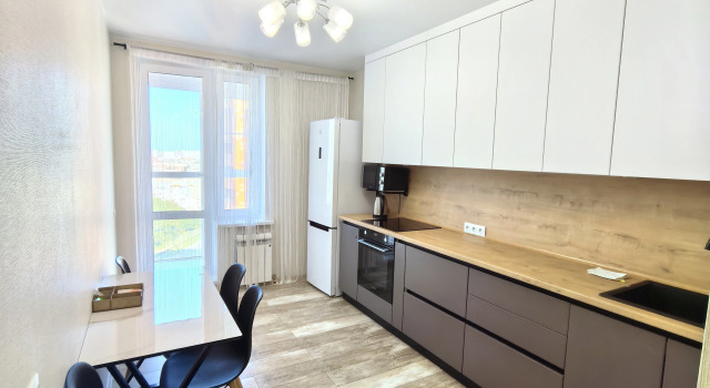 Uyutnaya V Tsentre Levogo Berega Flat, Prenota Appartamento Omsk Omsky District