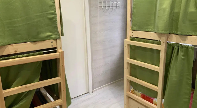 Кровать в общем номере Хостел Green Point Hovrino