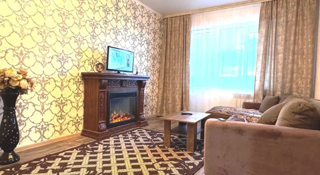 Uyutnaya Trekhkomnatnaya Flat, Prenota Appartamento Hotel a Central Russia con parcheggio, Parcheggio