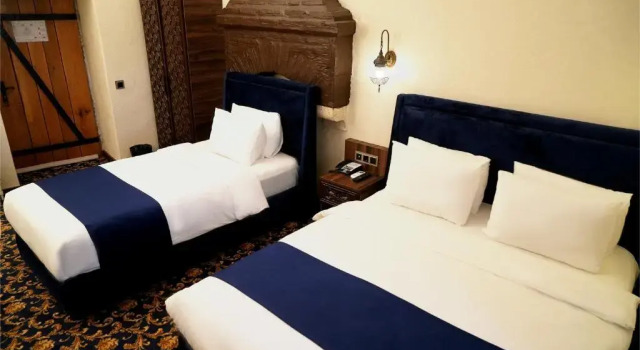 O podwyższonym standardzie pokój Rustempasa Kervansaray Edirne Hotel