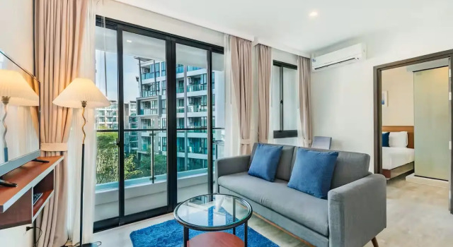 Люкс Family с 2 комнатами с балконом Wyndham Phuket Airport