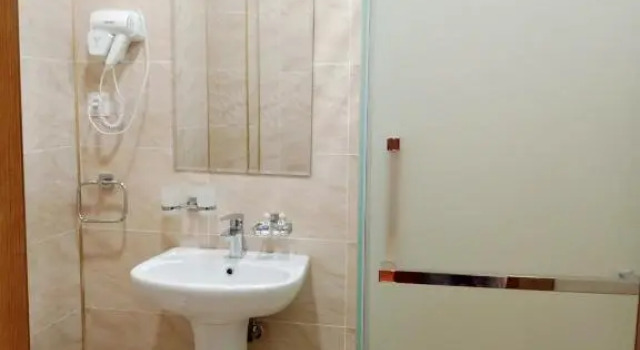Standard Triplo quarto Rayhon Hotel