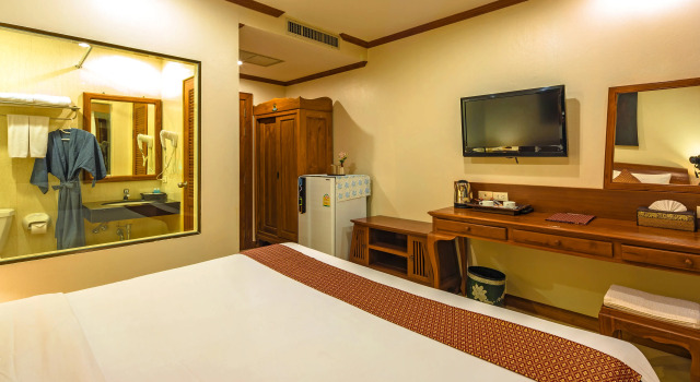 Номер Superior Отель Azhotel Patong