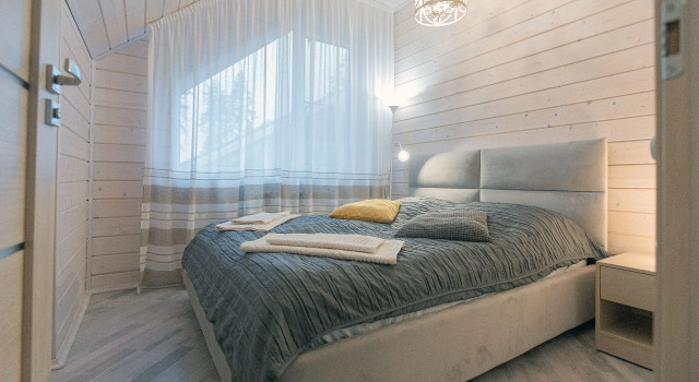 Коттедж с 5 комнатами Частный дом WhiteyHouse половина 2