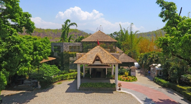 Wood Castle Spa & Resort Hotel, Rezerwuj Ośrodek wypoczynkowy Hotele w Uttarakhand z basenem, Basen
