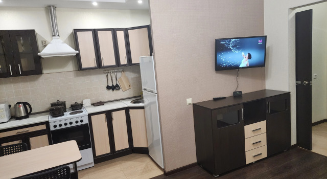 Studiya Zarya S Vidom Na Gorod Ryadom S Vokzalom Apartments, Book Lejlighed Billige hoteller i Chebarkul