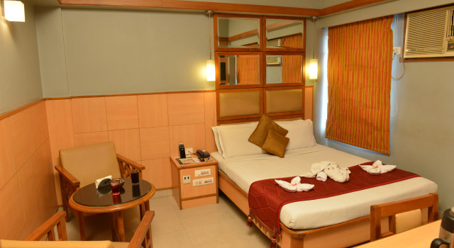 Номер Economy Sree Bharani Hotels