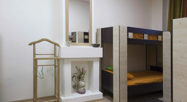 Кровать в общем номере (женский номер) Хостел 7 Rooms