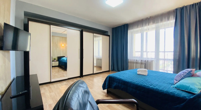 Innhome Loft Sky Apartments, Boek Appartement Kalininsky district 