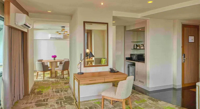 Люкс Premier c 1 комнатой Eastwood Richmonde Hotel Quezon City