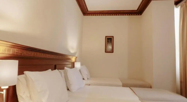 Трёхместный номер Standard Hotel Argjiro