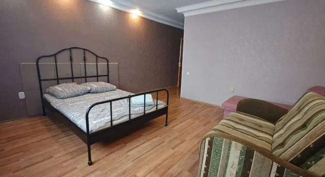Vozle Shkoly Militsii Flat, Prenota Appartamento Omsk Omsky District