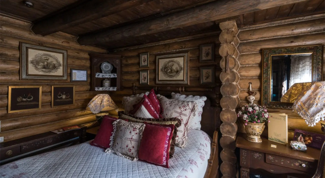 Шале с 5 комнатами с красивым видом из окна Отель Old House Resort & Spa