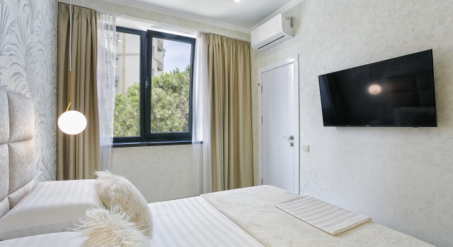 Sky Plaza 2/409 Apartments, Prenota Appartamento Massandra Yalta