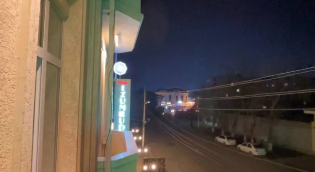 Ekonomiczny trzyosobowy pokój i balkonem i z widokiem na miasto Izumrud Palace Hotel