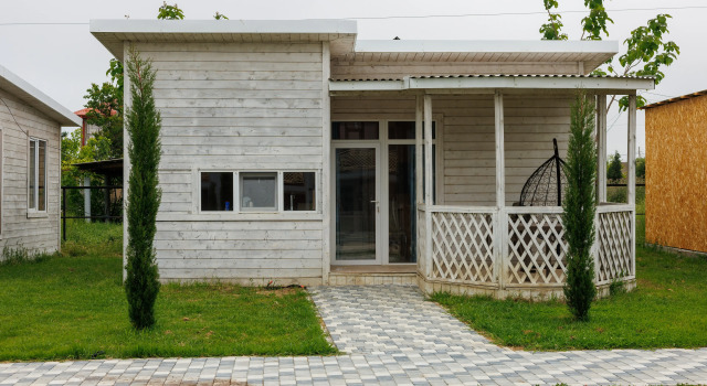 Коттедж с 2 комнатами с балконом и с красивым видом из окна База отдыха Grand Villa 05