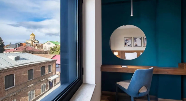 Двухместный номер Standard с красивым видом из окна Отель Clocks Hotel Tbilisi